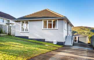 23 Turkington Street, Tawa