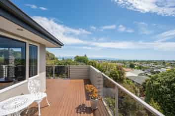 28 Ballard Drive, Stoke