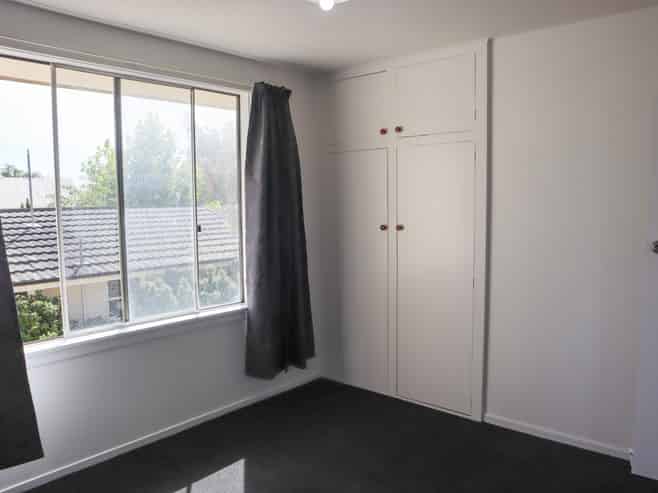 2/21 Olliviers Road, Phillipstown