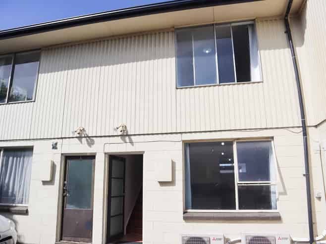 2/21 Olliviers Road, Phillipstown