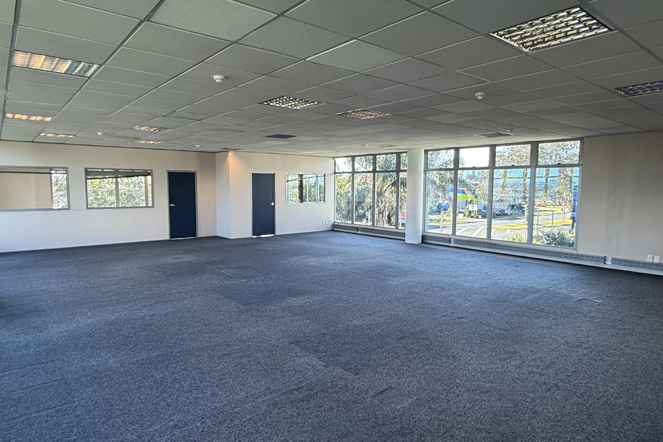 Functional warehouse with flexible office options - Ansicht 6