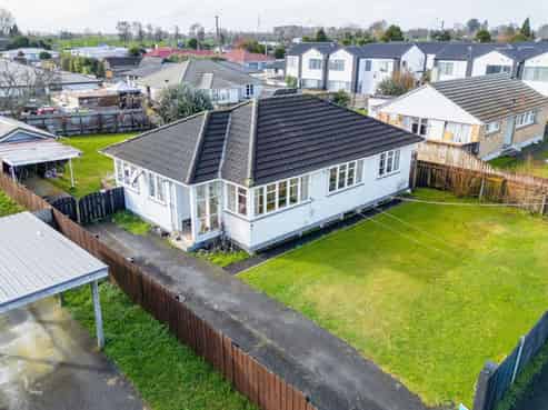 8 Spenser Road, Enderley