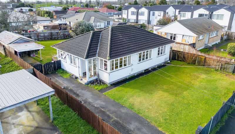 8 Spenser Road, Enderley