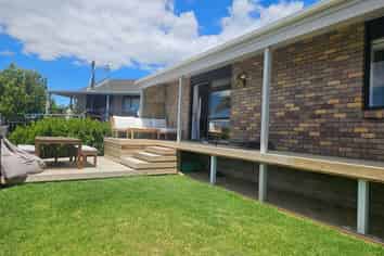 4 Novella Place, Brookfield