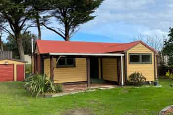 637 Waitarere Beach Rd, Waitarere