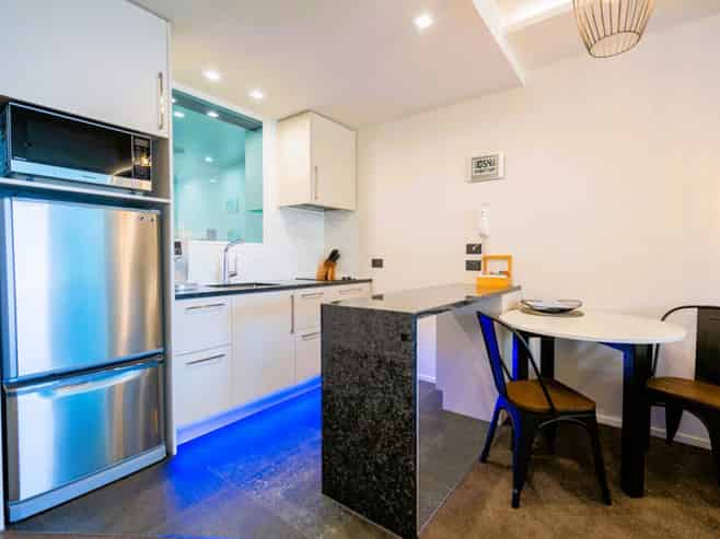 Rare Opportunity, Luxury Lakeview, Prime Location