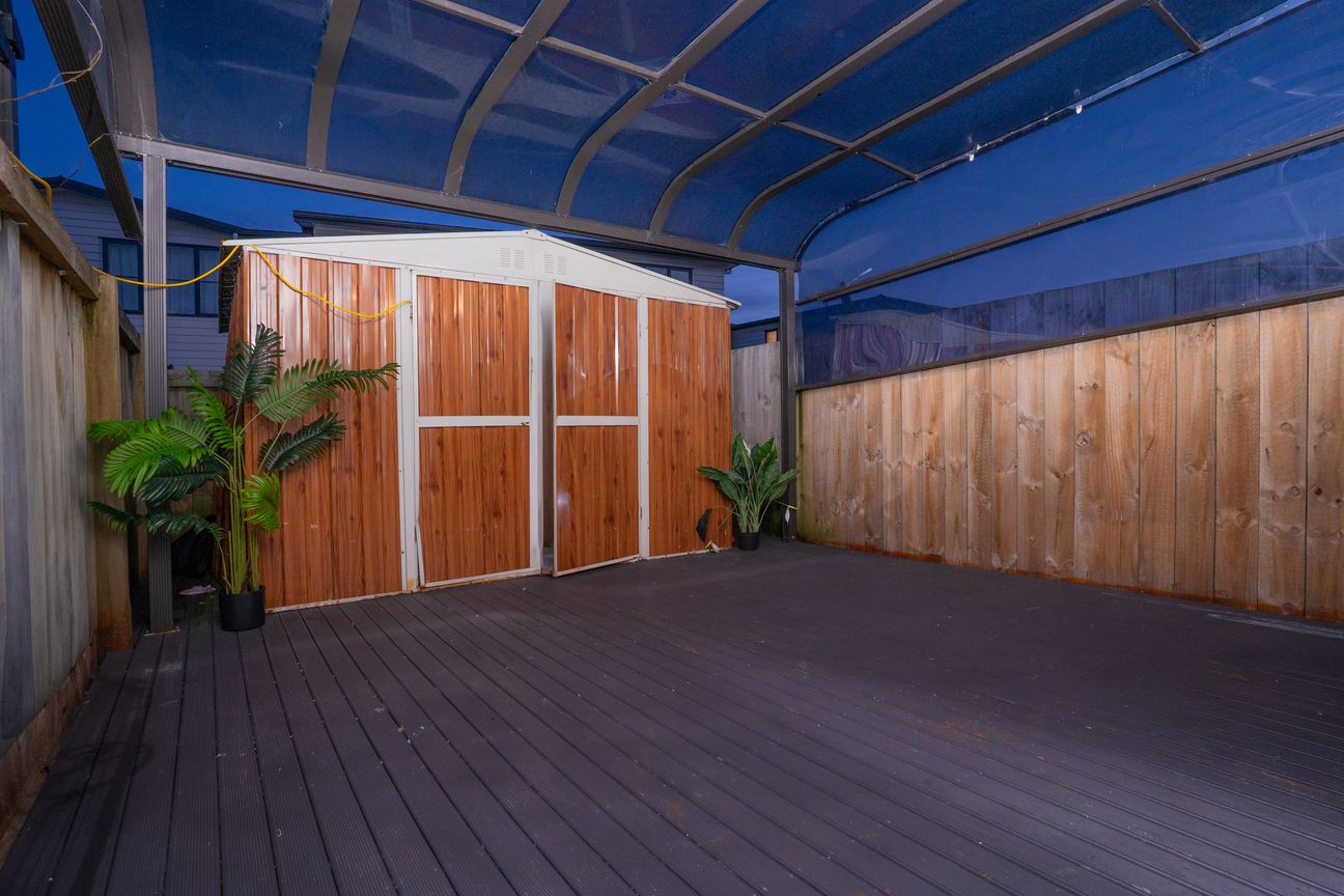 PERFECT FIRST HOME - FREEHOLD, MODERN & READY! - More