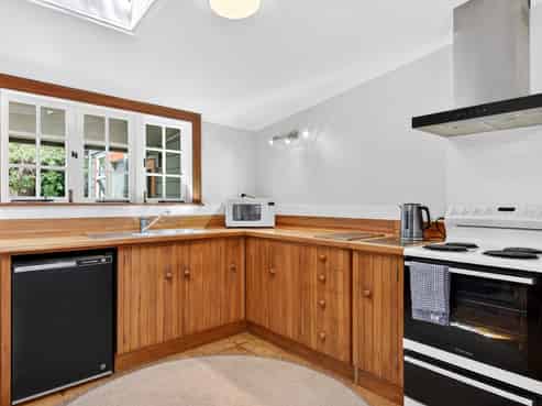 131 Main Street, Greytown