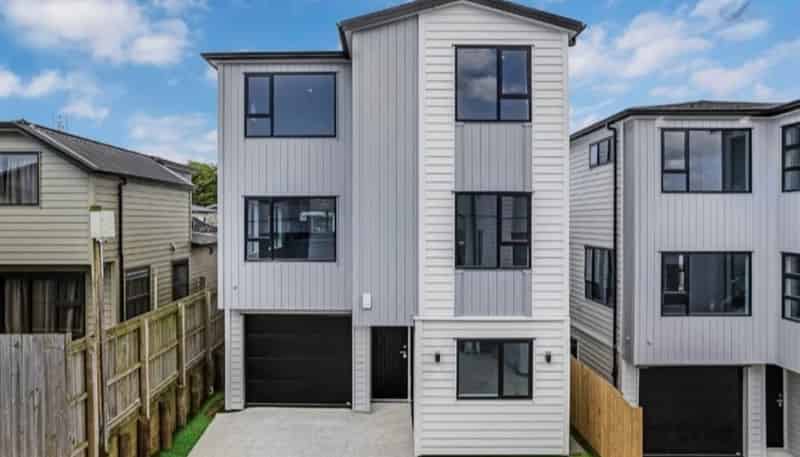 Lot 102, 25A Dreadon Road, Manurewa