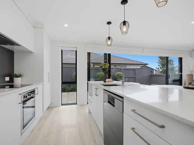 30 Kaiora Drive, Papamoa
