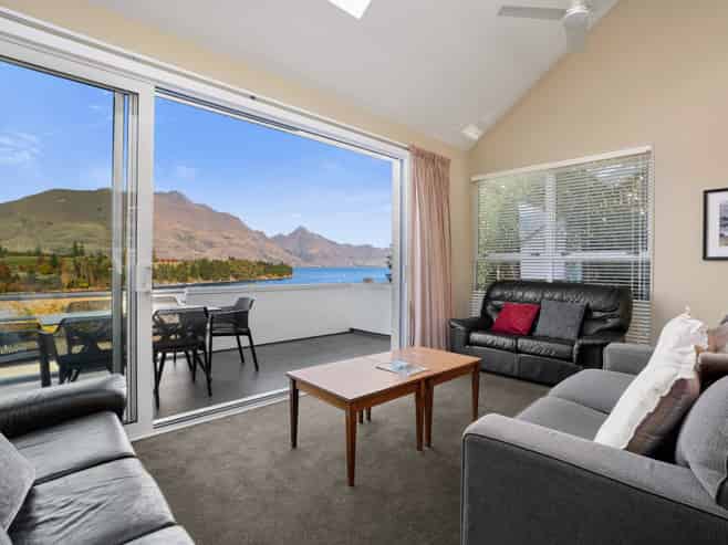 15 The Terrace, Queenstown