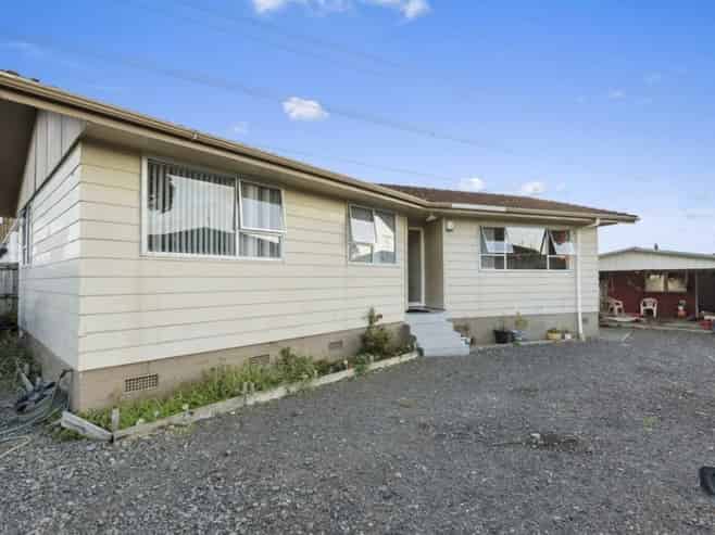 29 Othello Drive, Clover Park