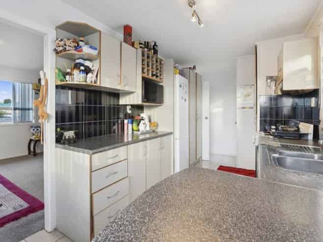 29 Othello Drive, Clover Park