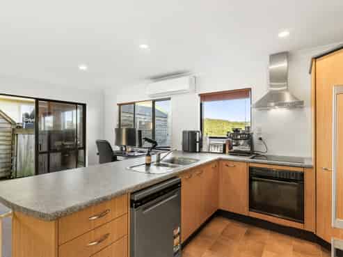 80A Woodhouse Avenue, Karori