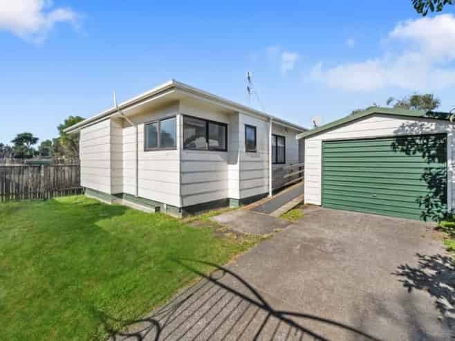 1 Dalmahoy Place, Wattle Downs