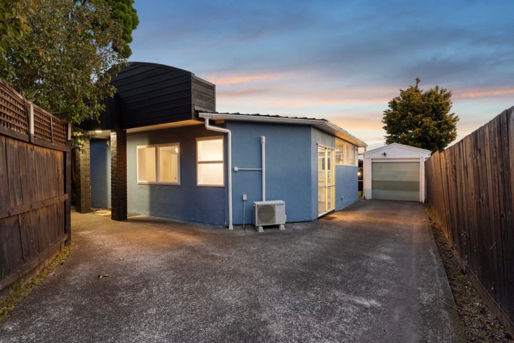Stylish, Spacious & Seriously Sharp Priced! - Vista 3