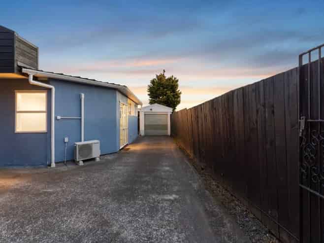 240E Great North Road, Henderson