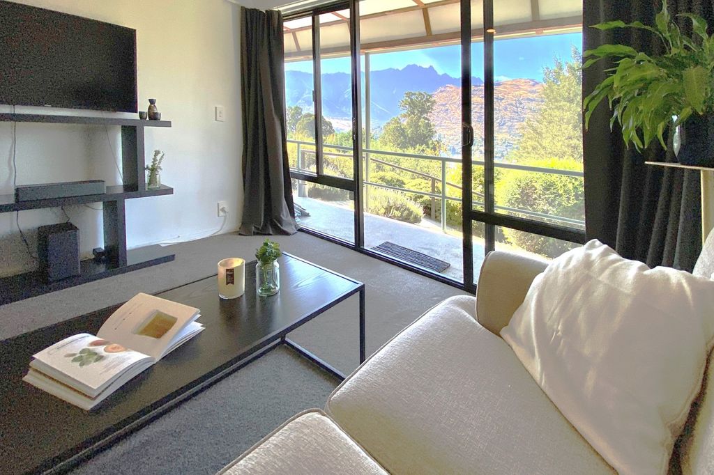 Two-Bedroom Apartment with Lake and Mountain Views 1
