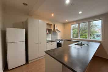 186 Riddiford St, Newtown