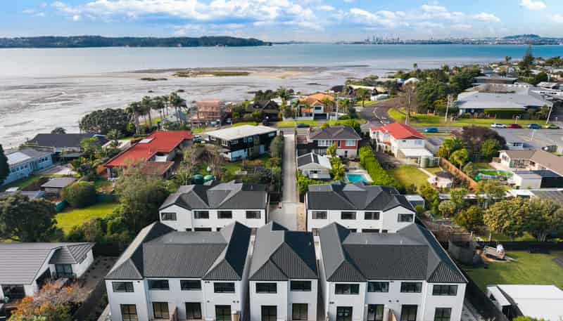 113 Beach Road, Te Atatu Peninsula