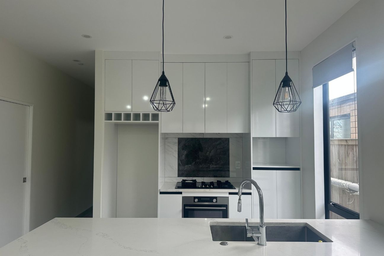 Spacious Freestanding Living with Style & Comfort – pohled 6