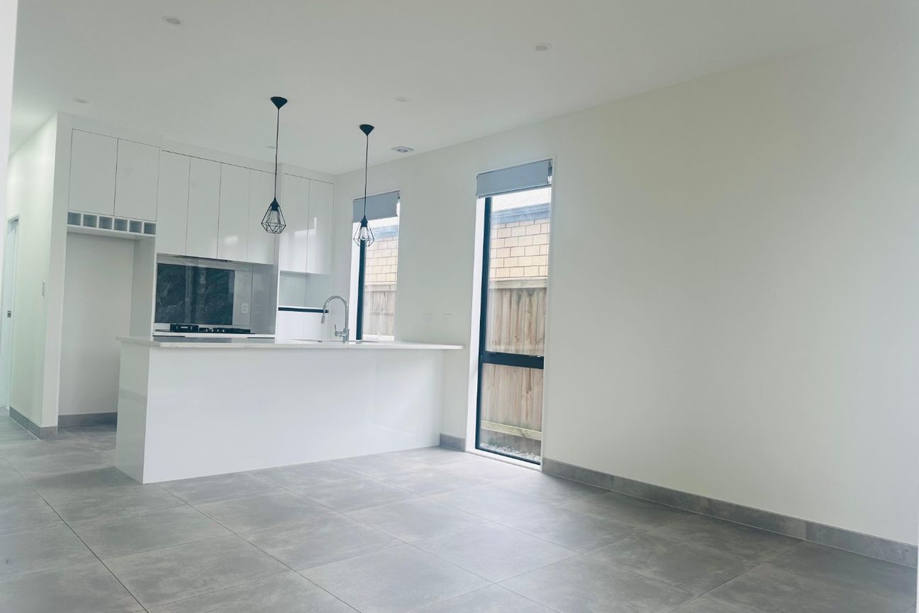 Spacious Freestanding Living with Style & Comfort – pohled 4