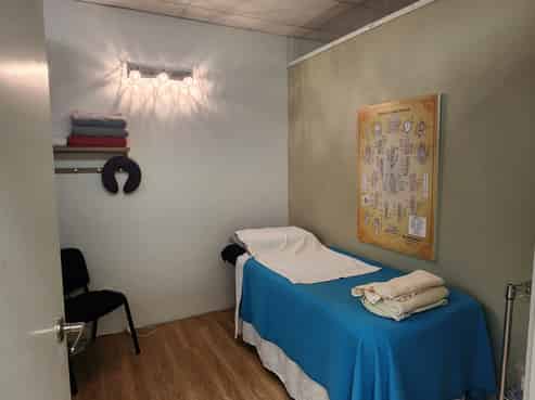 Modern premises in quality complex!
