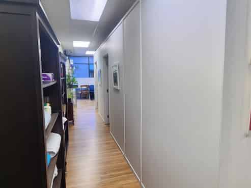 Modern premises in quality complex!