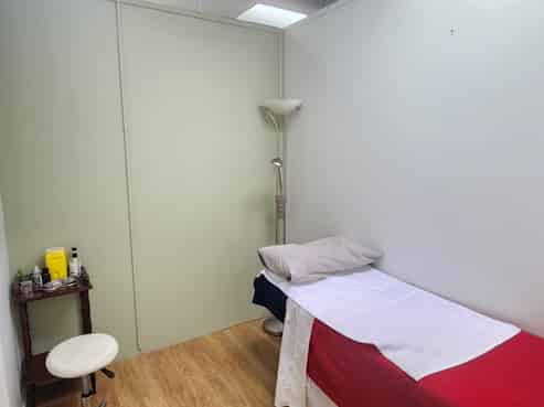 Modern premises in quality complex!