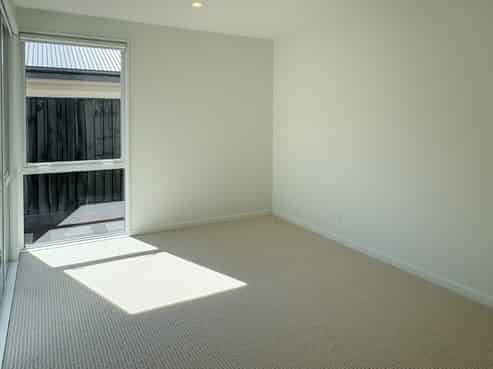 2/14 Nayland Street, Sumner