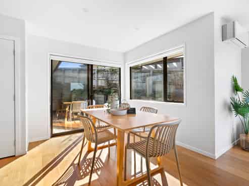 4 Torrey Pines Rise, Kamo