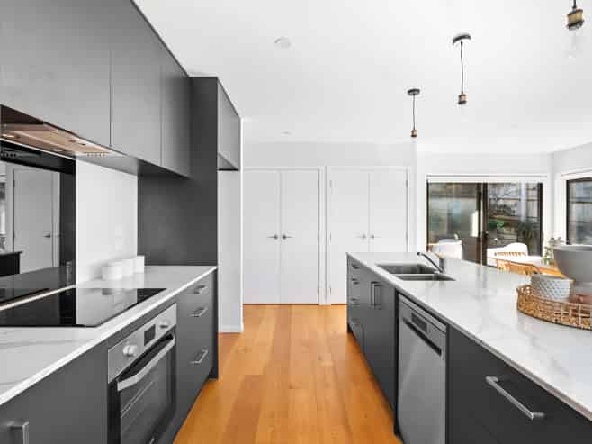 4 Torrey Pines Rise, Kamo