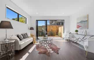 Lot 4/8 Embassy Place, Glenfield