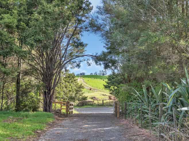  Carruth Road, Poroti