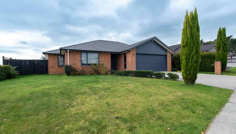 103 Borman Road, Huntington