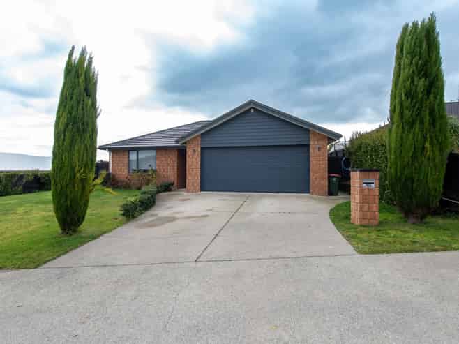 103 Borman Road, Huntington