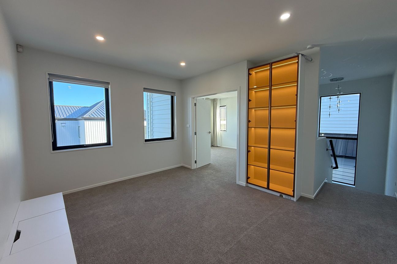 Brand New & Ready for Its First Occupants - Lot 2 of 3 - Mehr