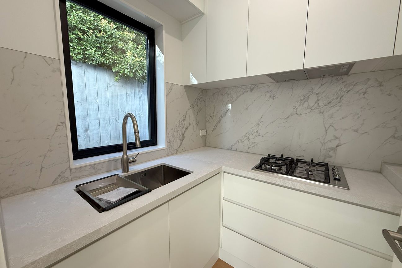 Brand New & Ready for Its First Occupants - Lot 2 of 3 - Ansicht 5