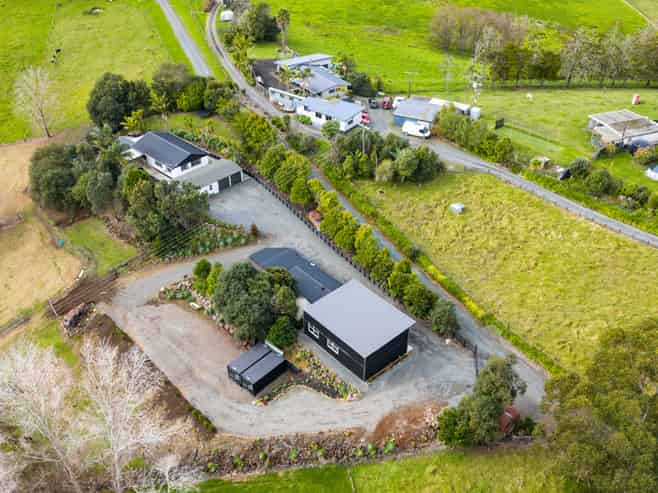 323 McBeth Road, Poroti