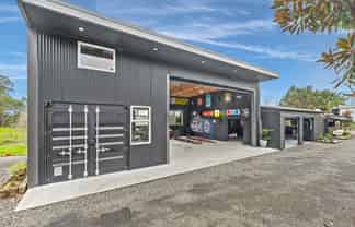 323 McBeth Road, Poroti