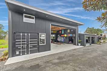 323 McBeth Road, Poroti
