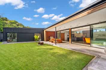 7 Edgewater Place, Matapouri