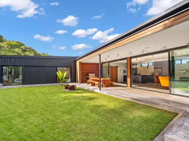 7 Edgewater Place, Matapouri