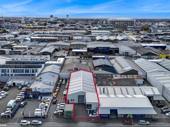 Sydenham’s sweet spot: 627sqm warehouse and office