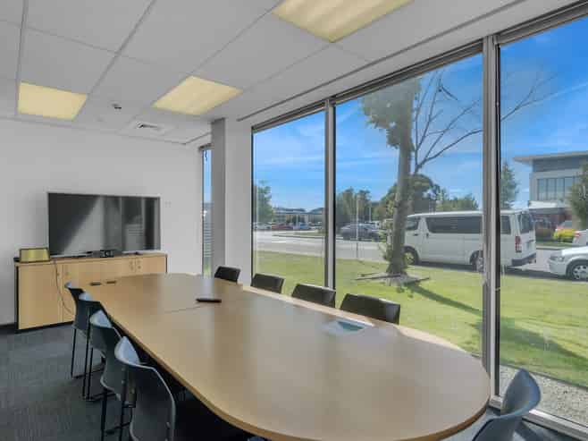 Flexible workspace on Wairakei Road