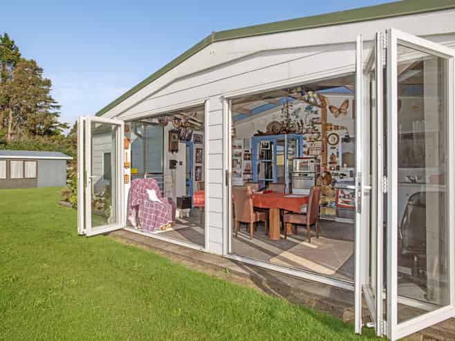 3 Banks Street, Tolaga Bay