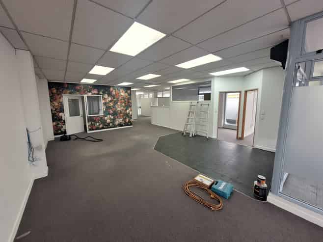 Prime Location - office or retail