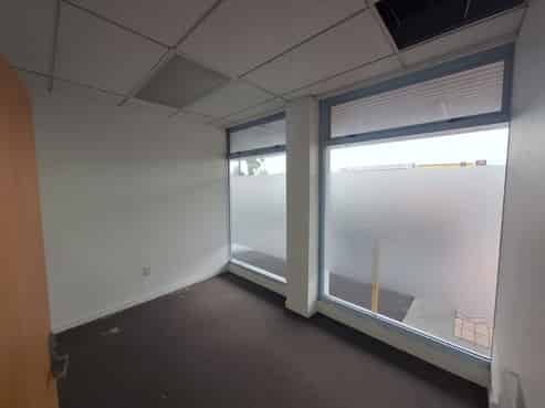 Prime Location - office or retail
