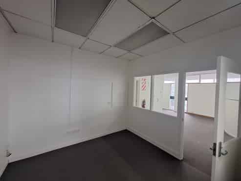 Prime Location - office or retail