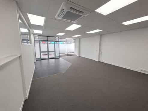 Prime Location - office or retail